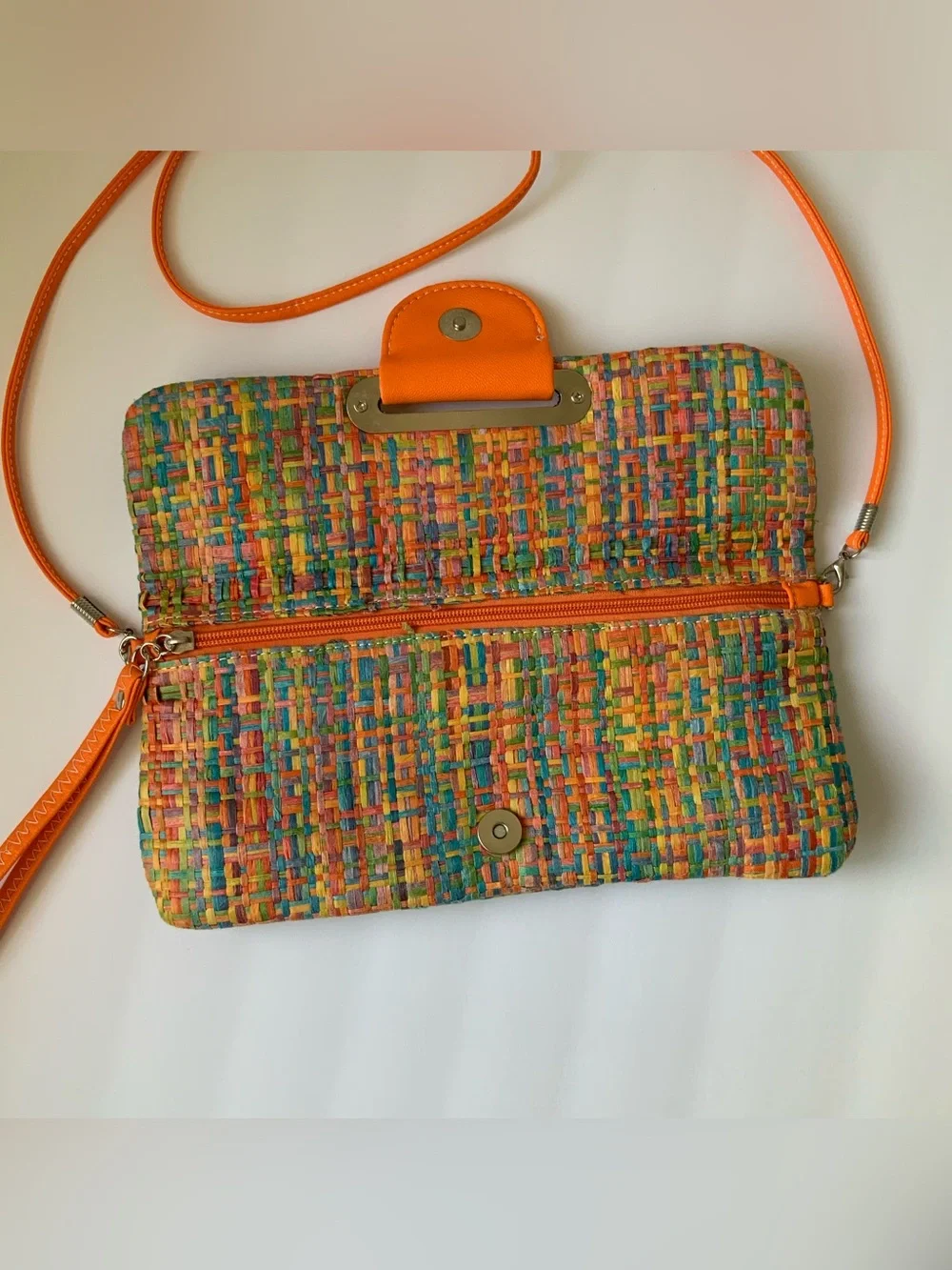 Mellow World perfect vacations wristlet